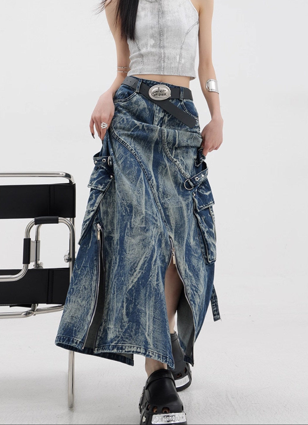 Denimnederdel i Post-apokalyptisk Stil