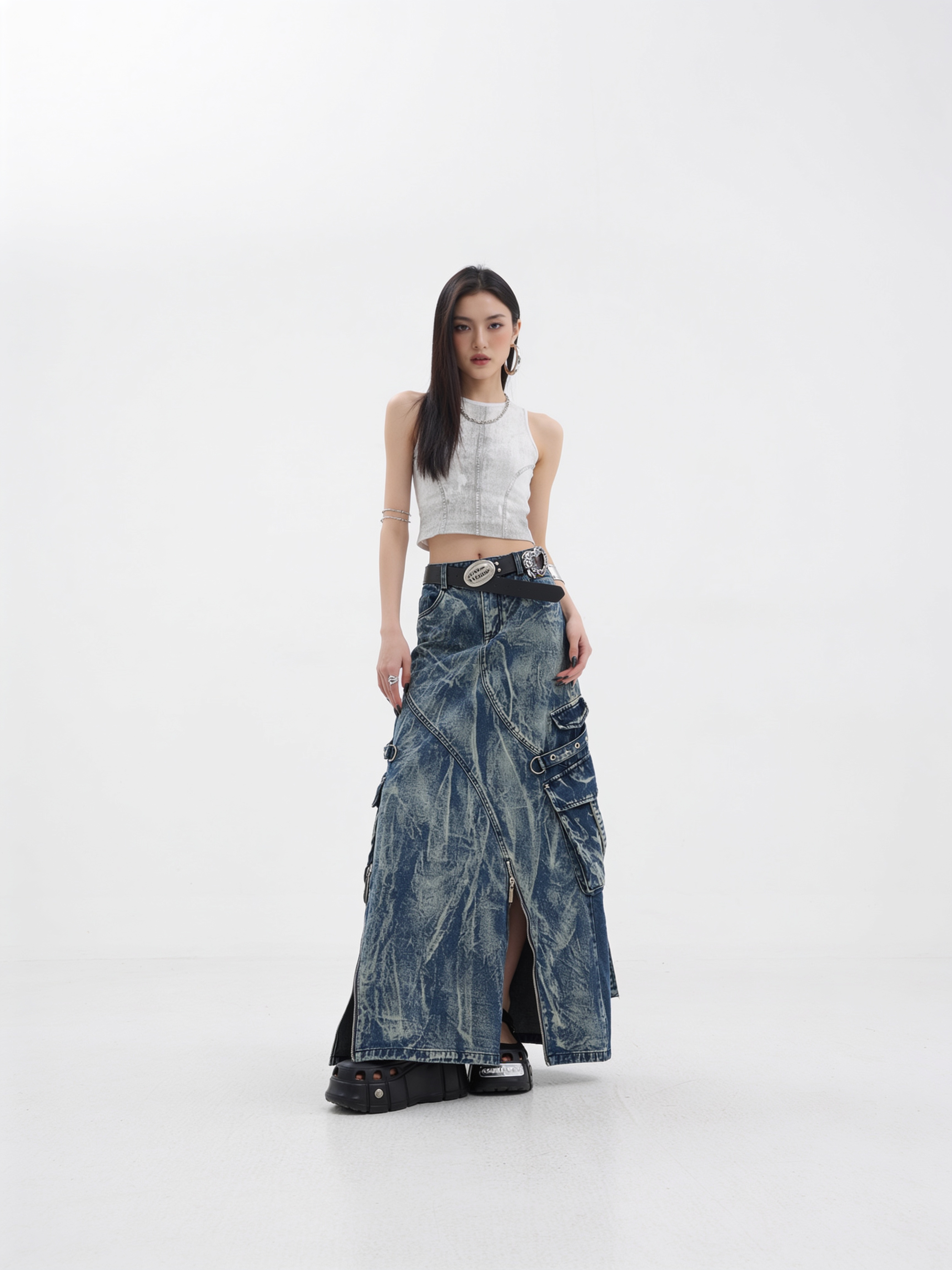 Denimnederdel i Post-apokalyptisk Stil